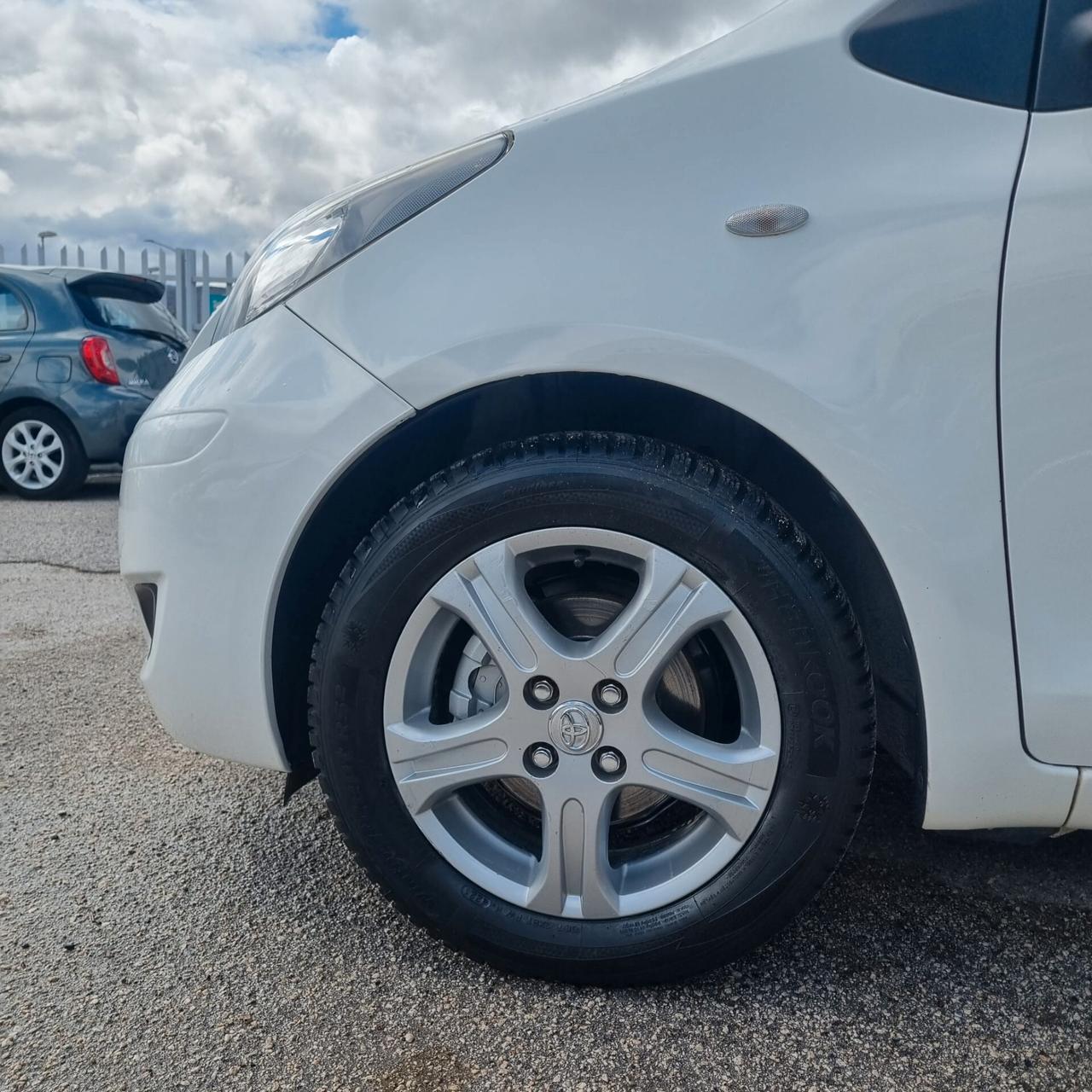 Toyota Yaris 1.3 5 porte M-MT Sol