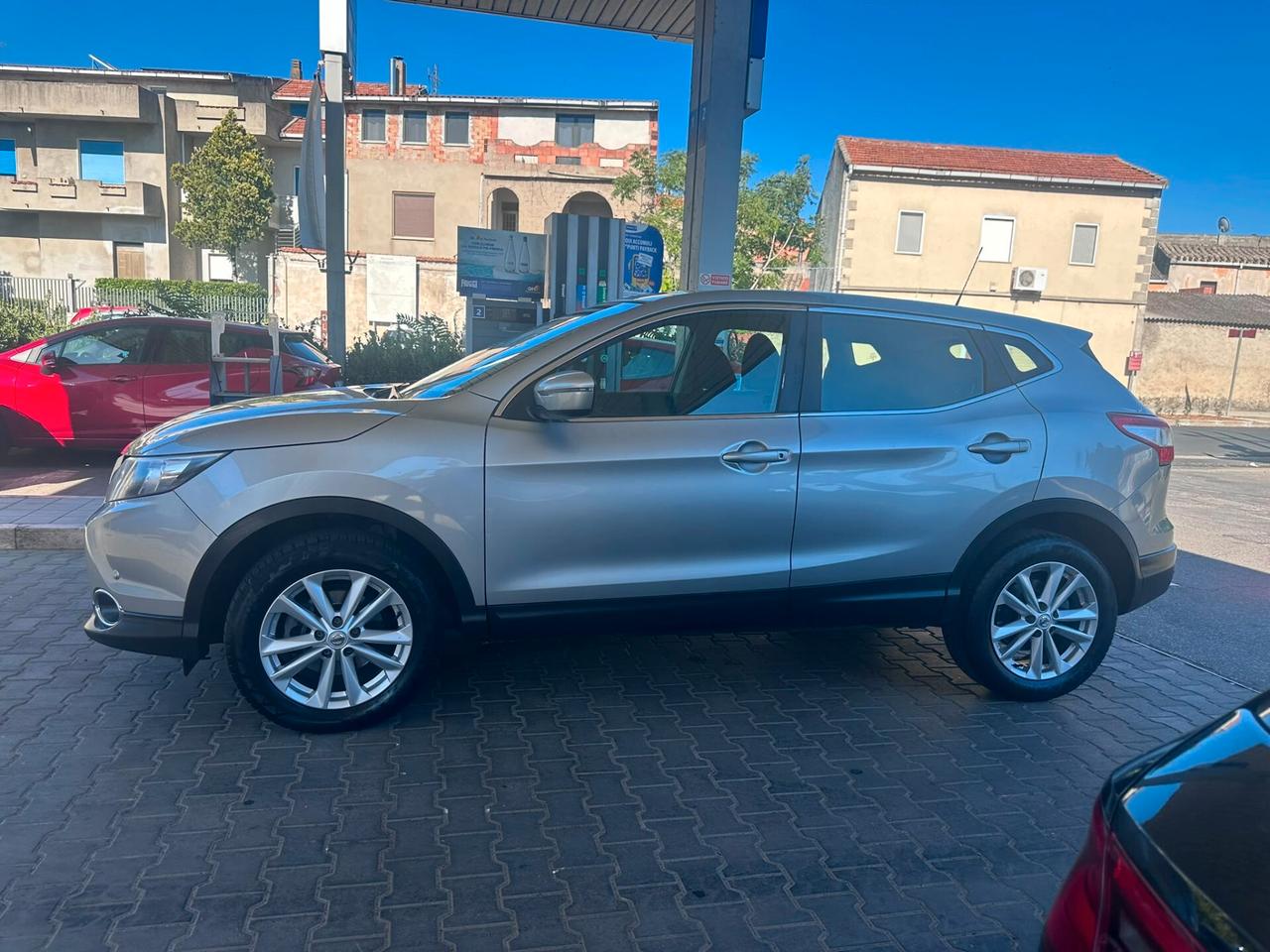 Nissan Qashqai 1.5 dCi Tekna,condizioni eccellenti.Garanzia 12 mesi