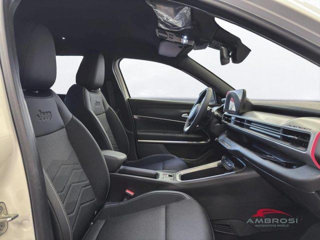 JEEP Avenger E-Hybrid Altitude