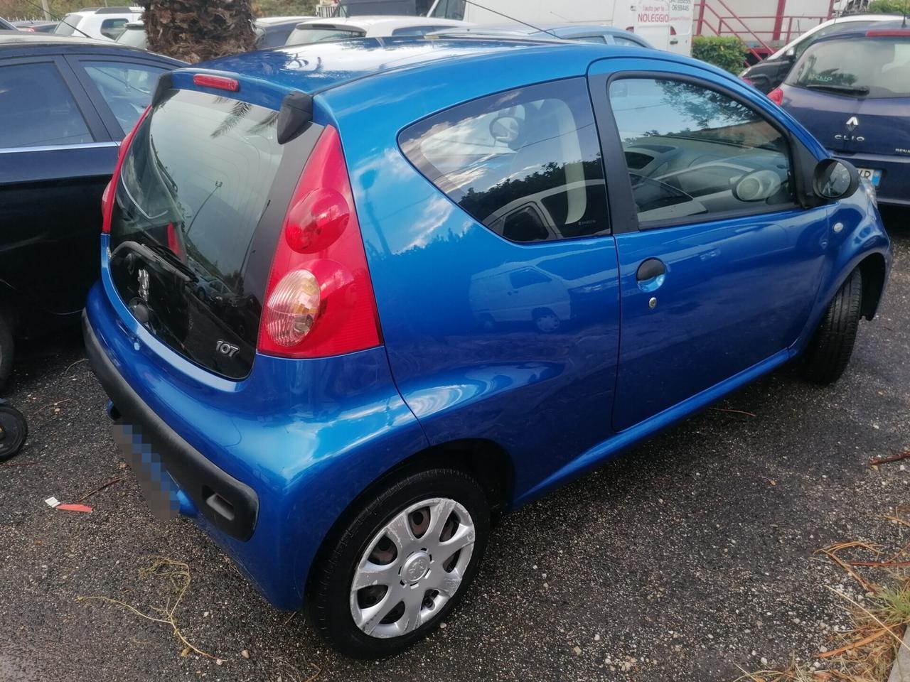 Peugeot 107 1.0 68CV 3p. Plaisir