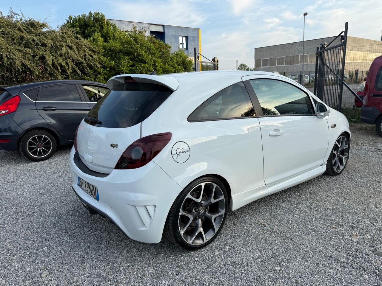 Opel Corsa 1.6 T 192CV 3 porte OPC