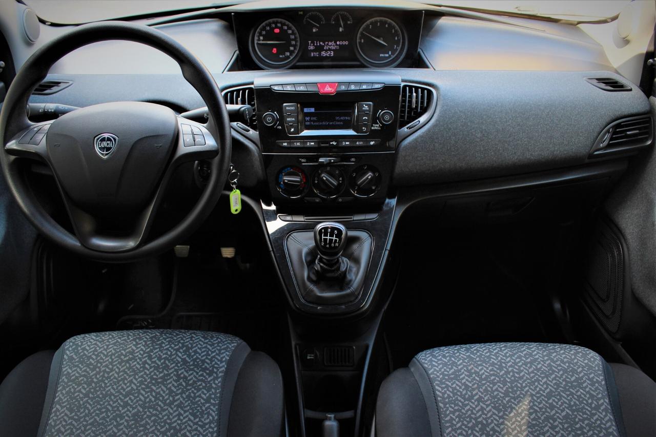 Lancia Ypsilon 1.0 FireFly 5 porte S&S Hybrid UnYca 22000 km