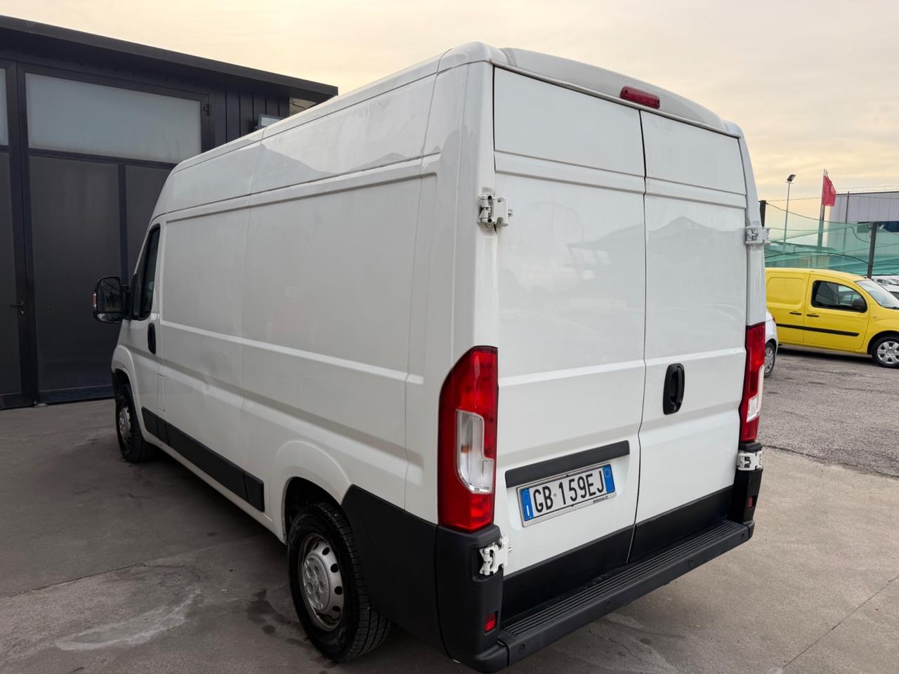 Peugeot Boxer 330 2.2 BlueHDi 140 S&S PM-TM Furgone