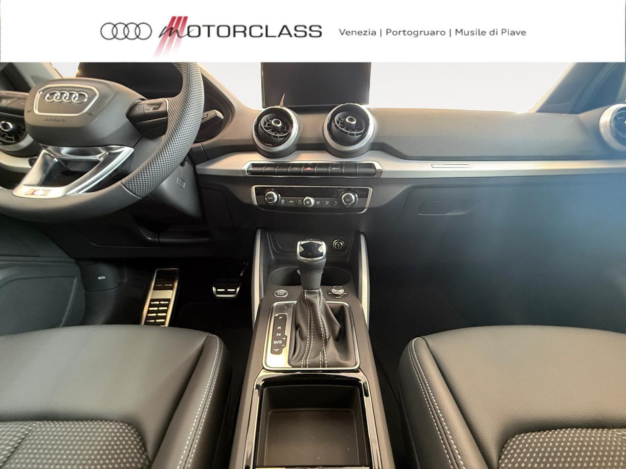Audi Q2 35 2.0 tdi identity black s tronic