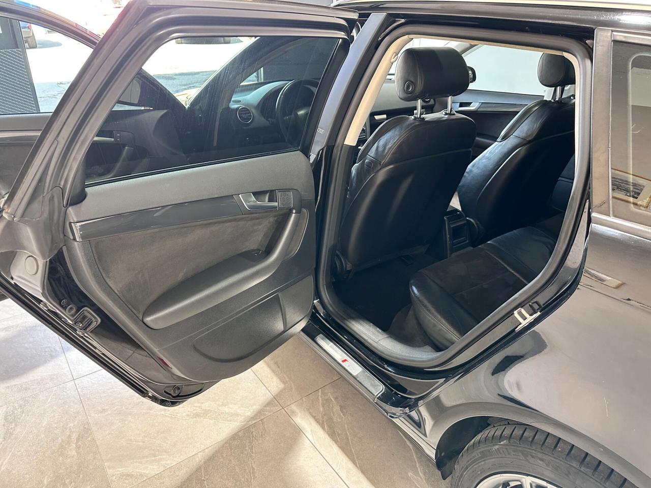 Audi A3 SPB 2.0 TDI 140cv S LINE - FULL - TETTO - NAVI - LED -