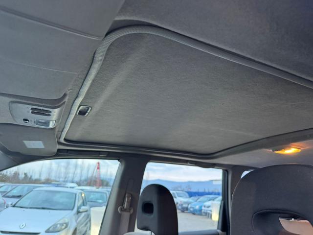 NISSAN X-Trail 2.2 dCi Elegance