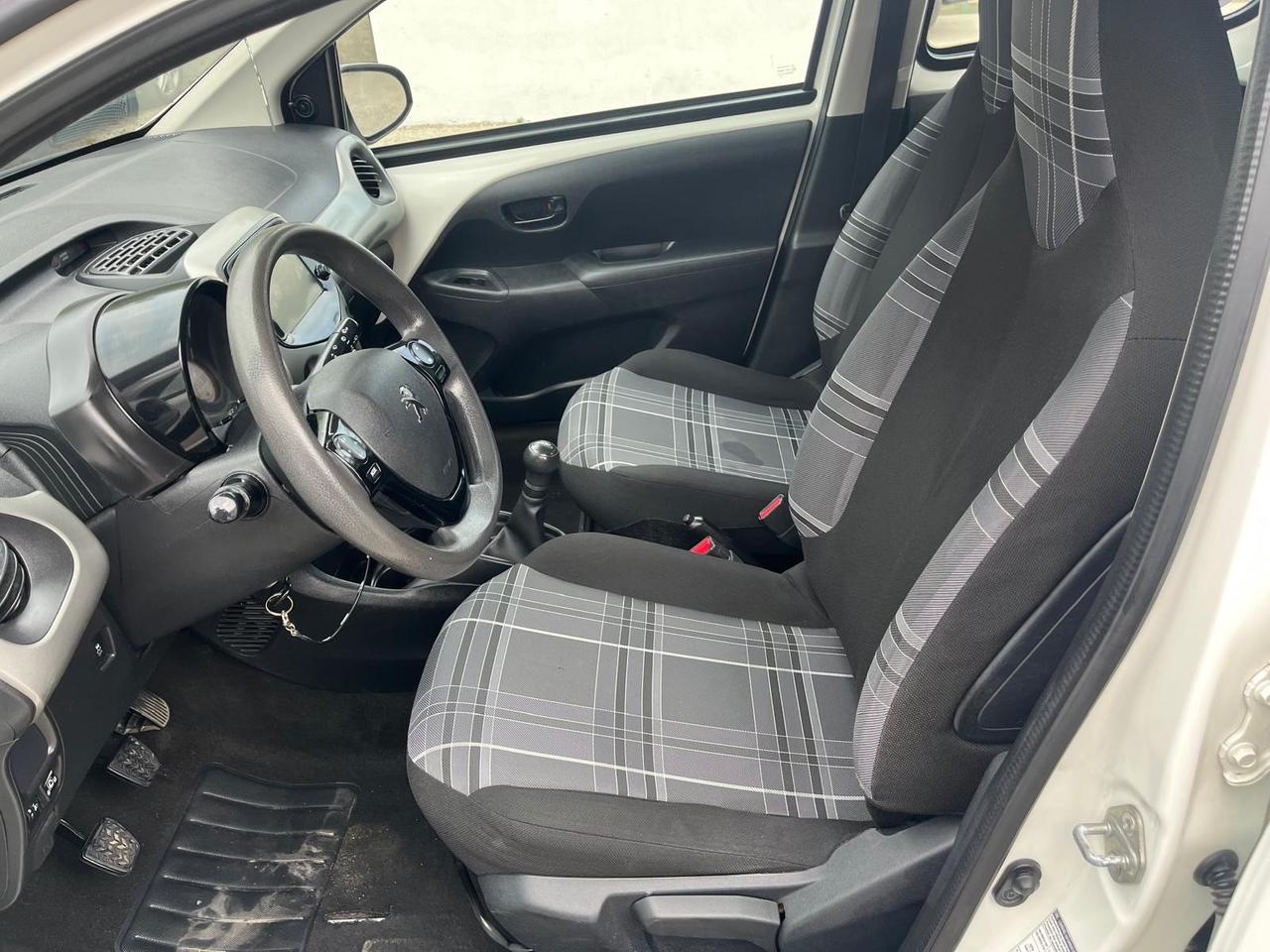 Peugeot 108-5P-1.0 gpl - Full -2016