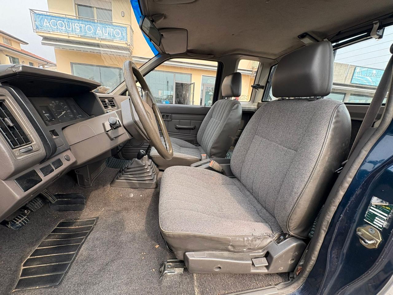 NISSAN KING CAB 2/P CASSONATO PORTATA 10 QUINTALI