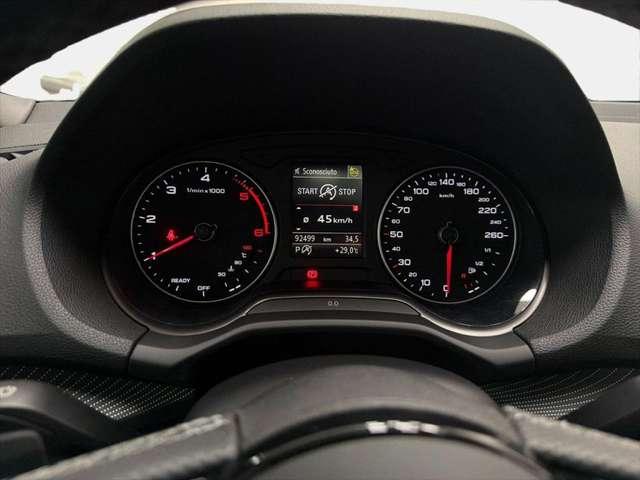 Audi Q2 35 TDI quattro S tronic Identity Black