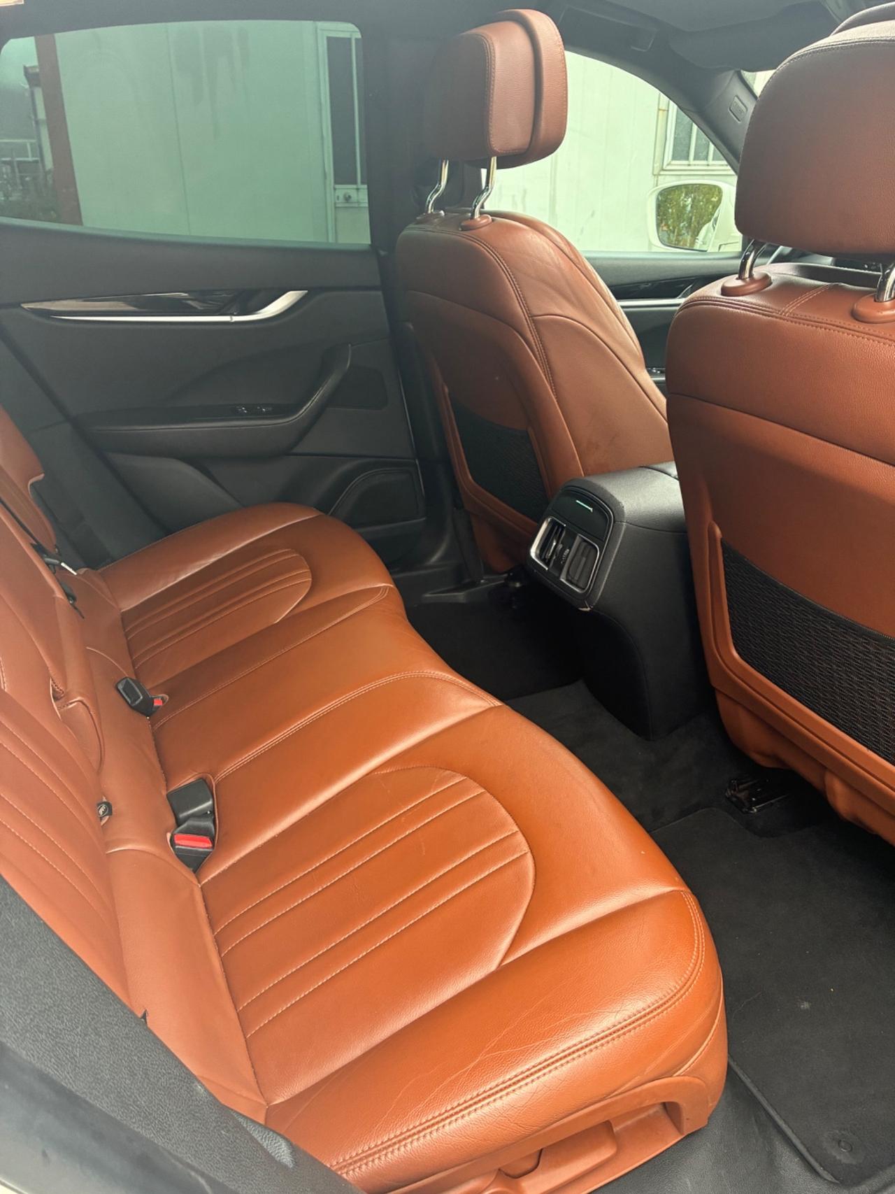 Maserati Levante V6 Diesel 275 CV AWD