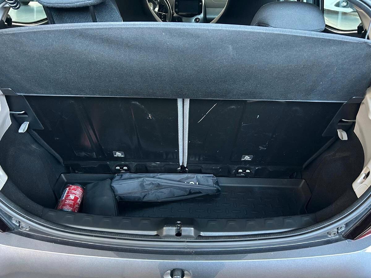 Toyota Aygo Connect 1.0 VVT-i 72 CV 5 porte x-fun