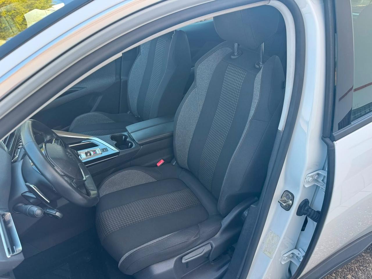 Peugeot 3008 AUTOCARRO N1