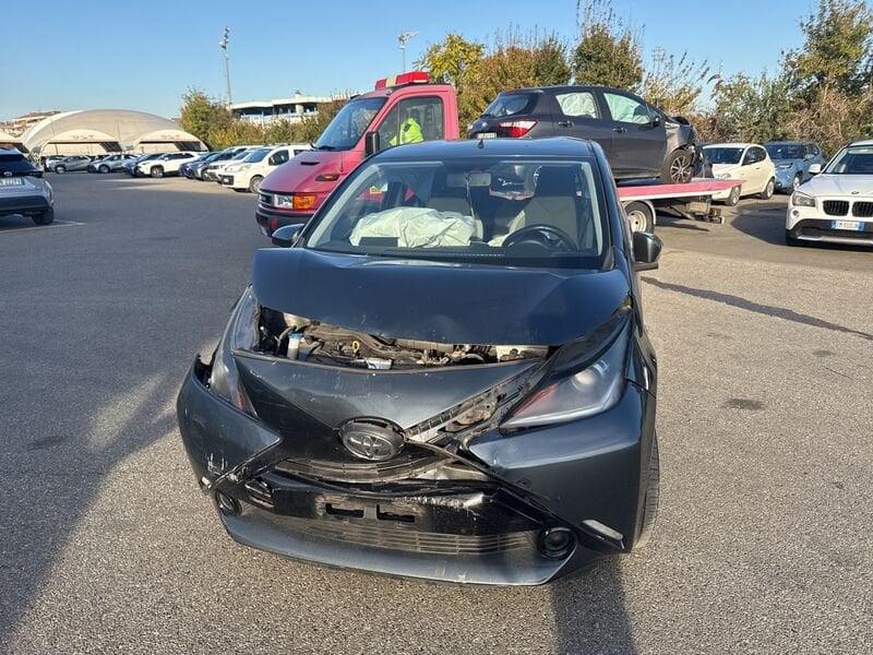 Toyota Aygo Aygo 1.0 VVT-i 69 CV 5 porte x-business MMT IVA ESPOSTA COMPRESA