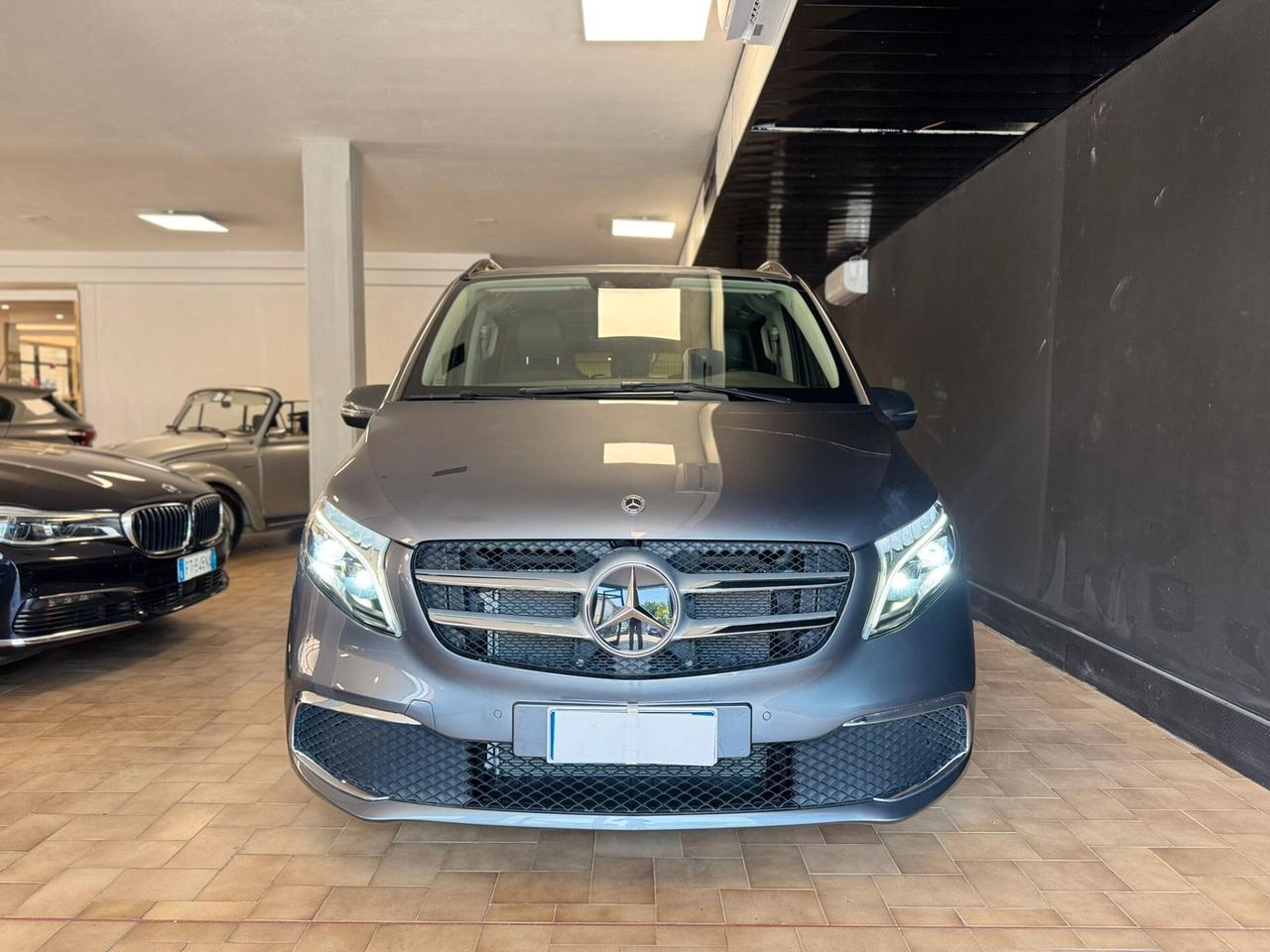 Mercedes-benz V 300 d Automatic 4Matic Premium Long