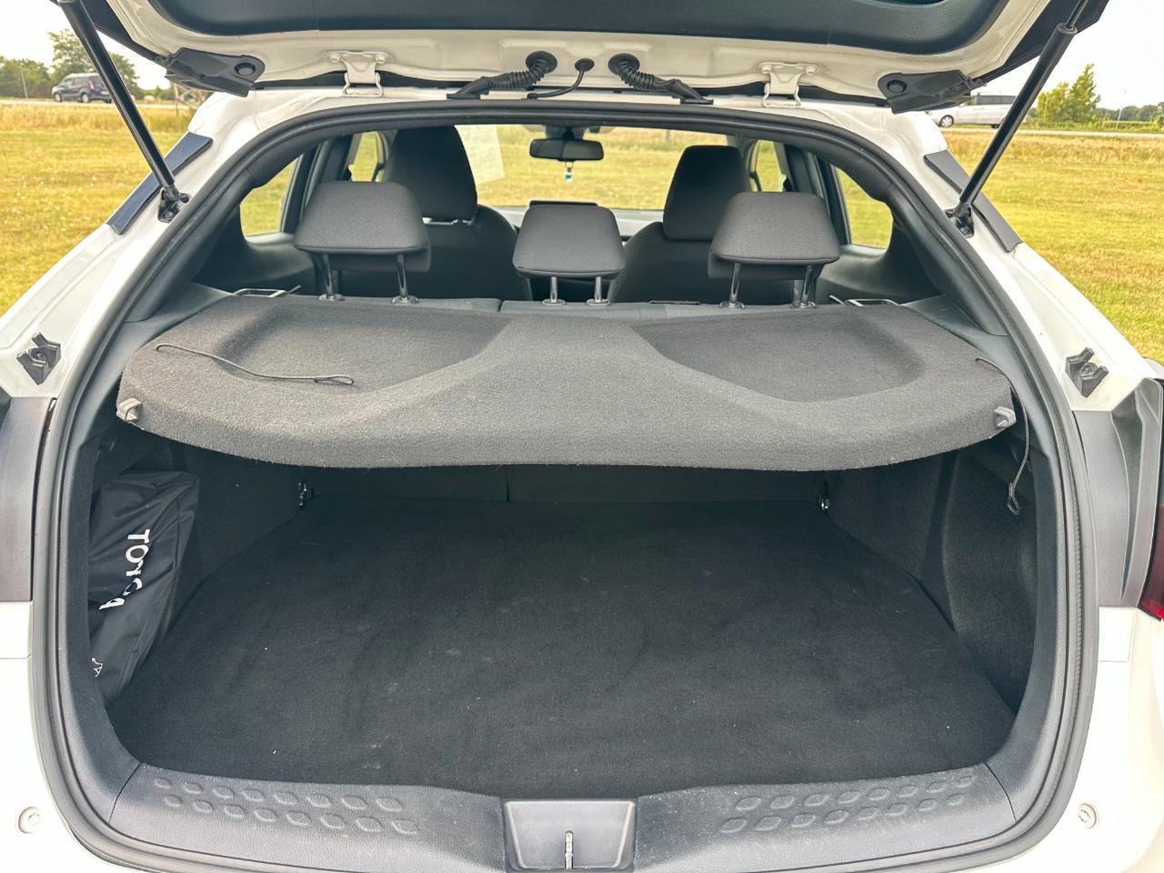 Toyota C-HR 1.8h Business e-cvt