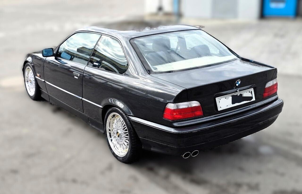 Bmw 318is Coupé FULL