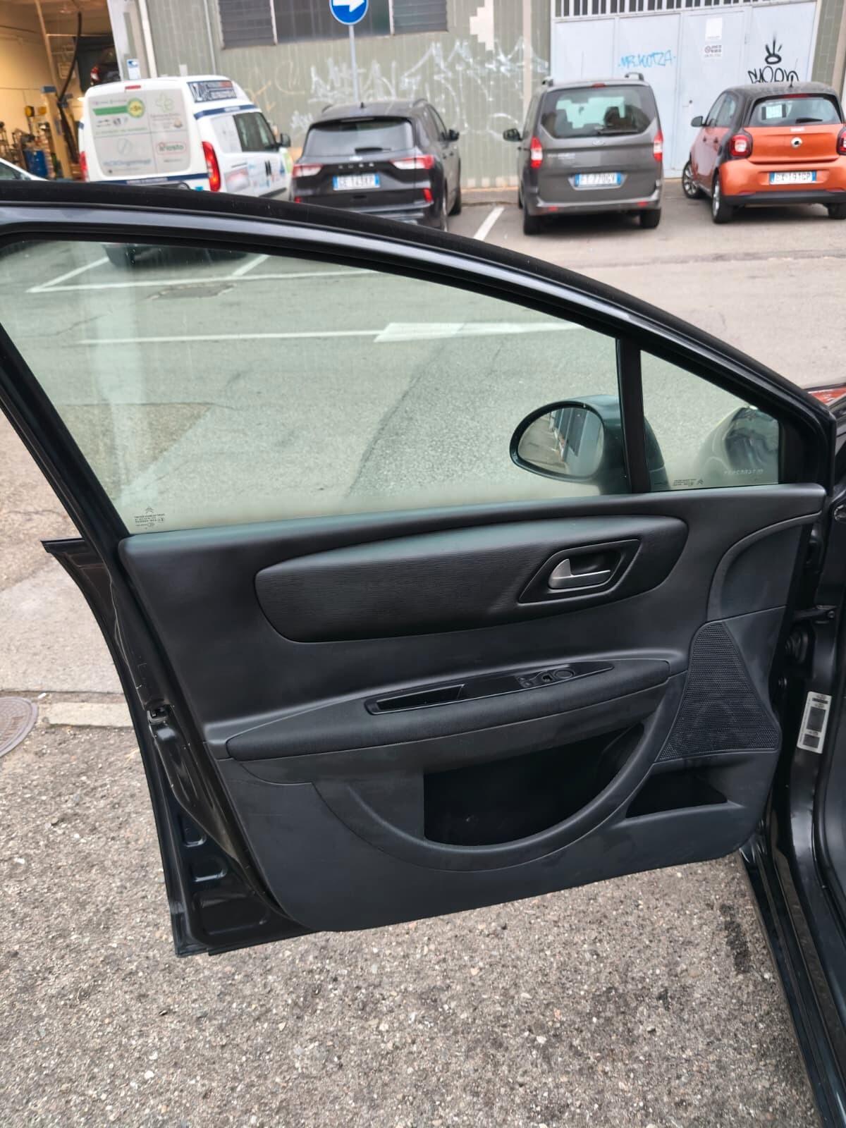 Citroen C4 1.4 Elegance