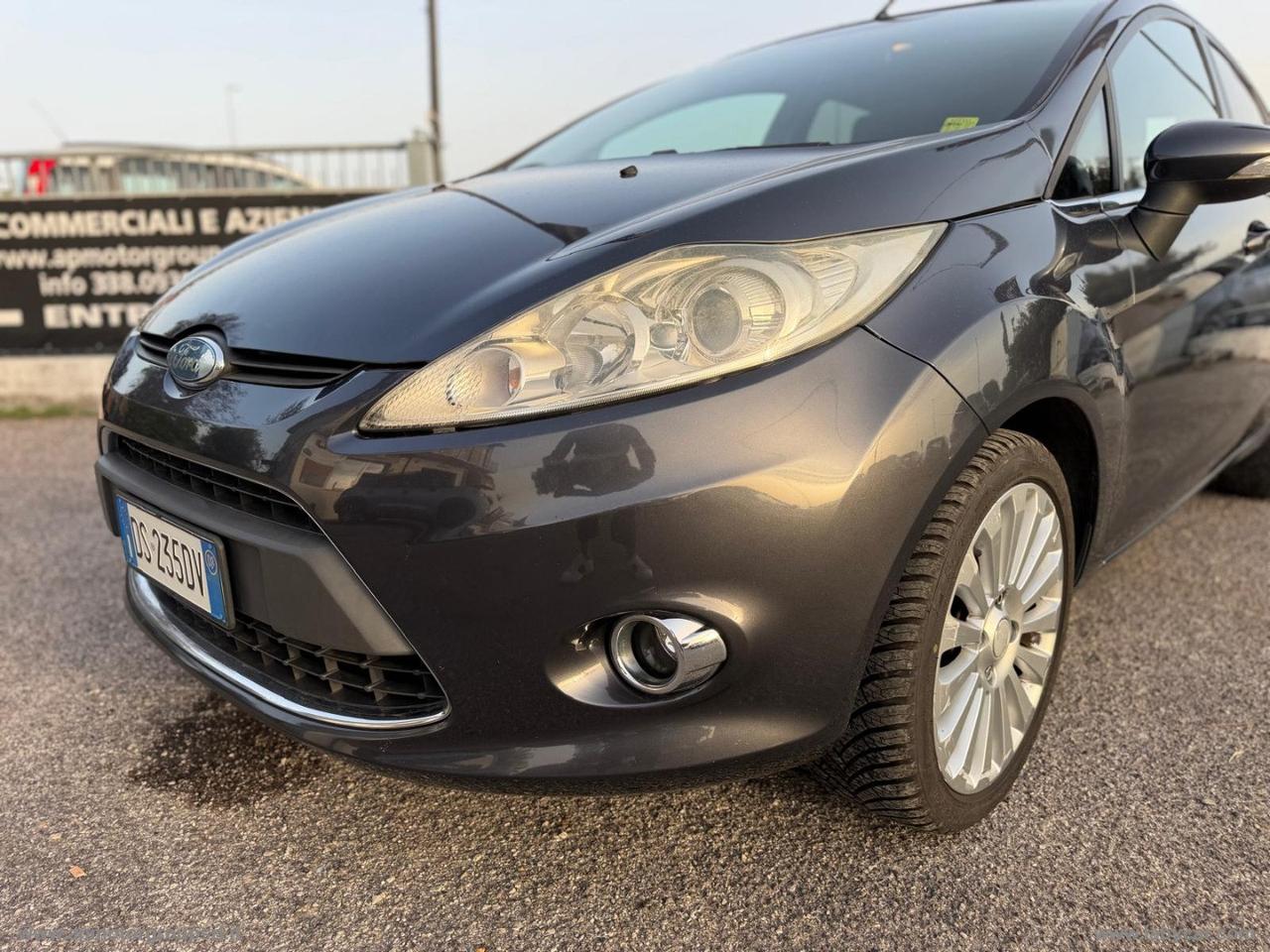 FORD Fiesta 1.2 16V 5p. Titanium