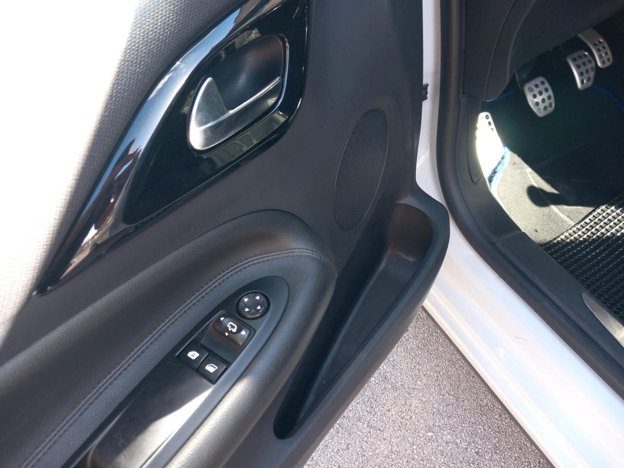 Ds3 Bicolor 1,6 Diesel 75CV. 2017 Euro 6