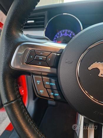 Ford Mustang Fastback 5.0 V8 TiVCT aut. GT