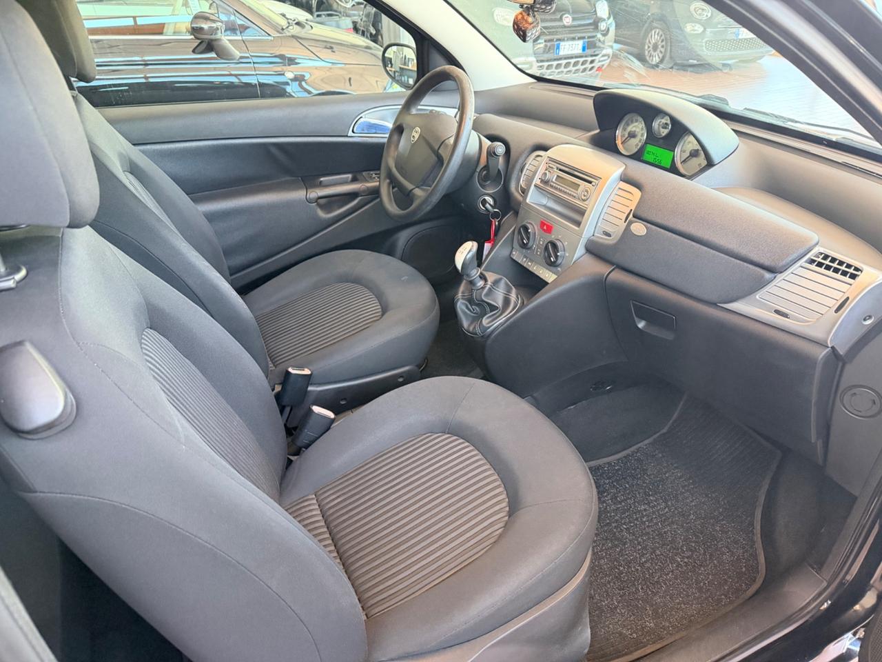 Lancia Ypsilon 1.2Benzina 60cv Neopatentati