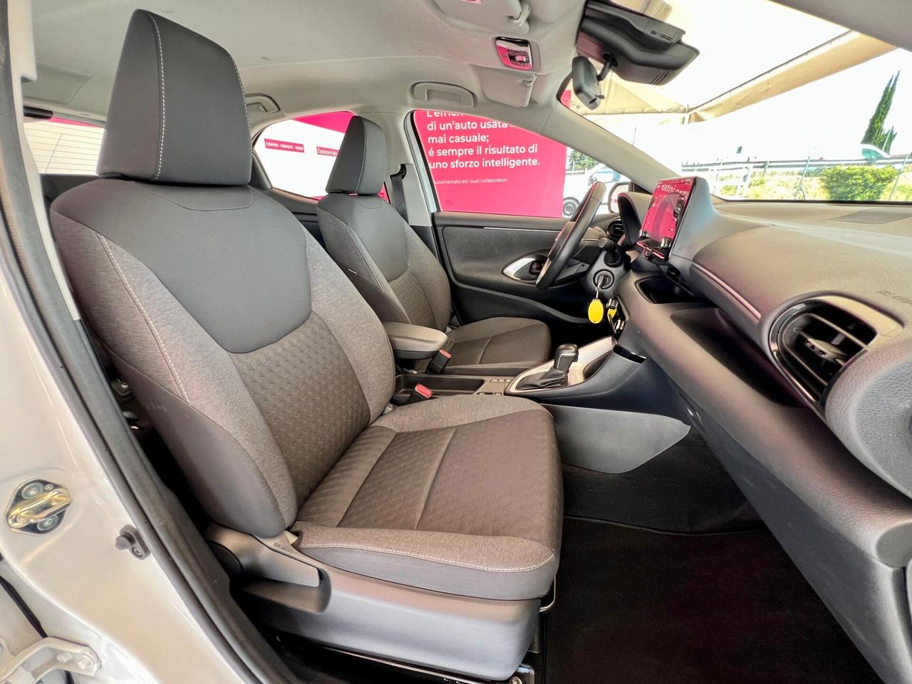 TOYOTA Yaris 4ª serie Yaris 1.5 Hybrid 5 porte...