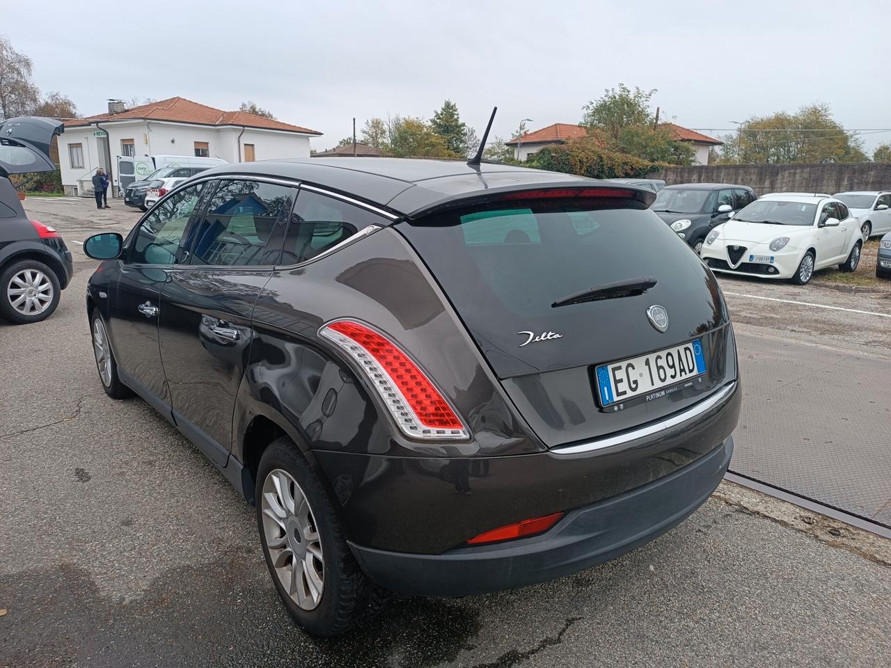 Lancia Delta 1.6 MJT DPF Oro