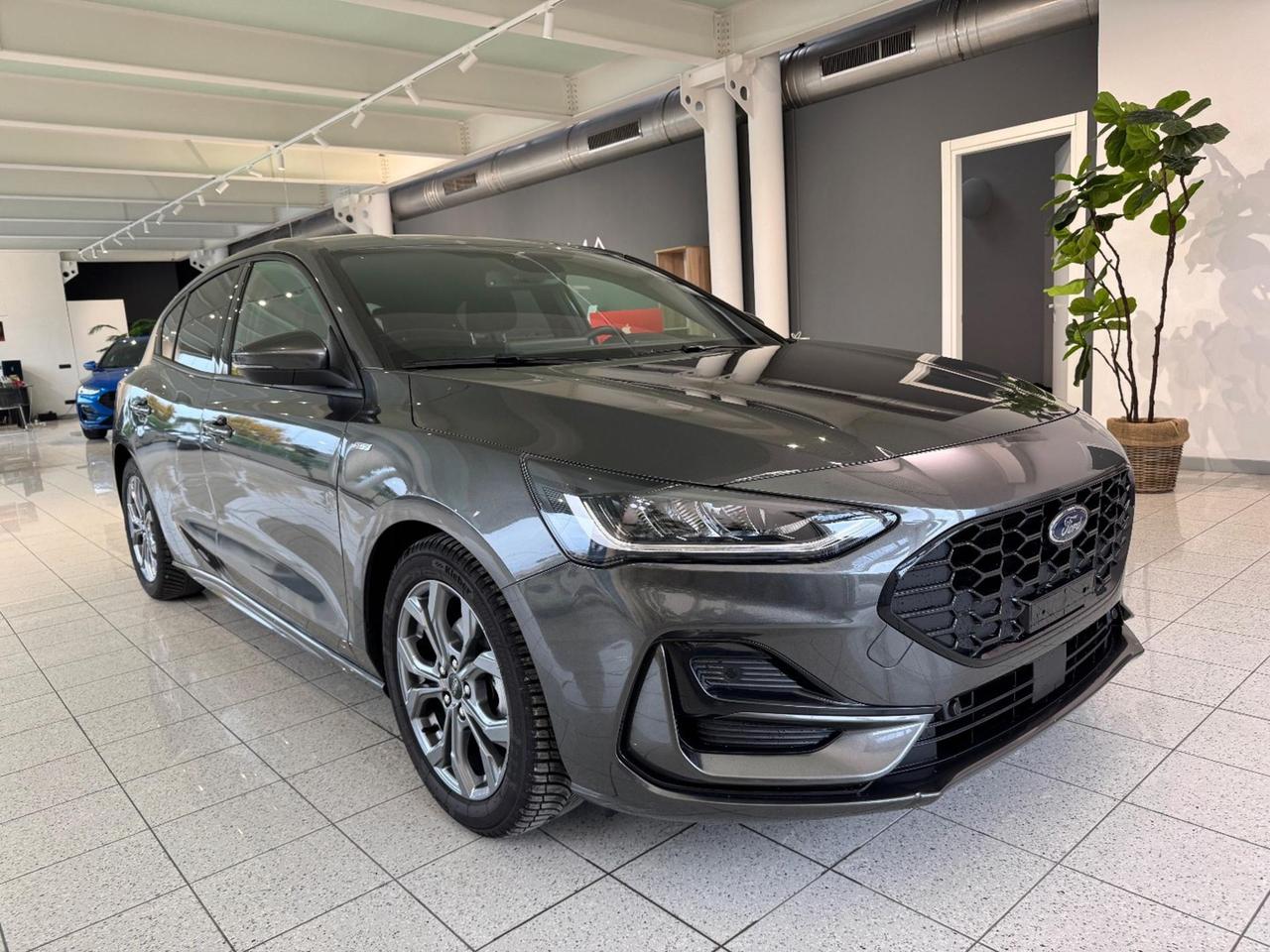 FORD Focus 1.0 125 CV Hybrid ST-Line GOMME M+S