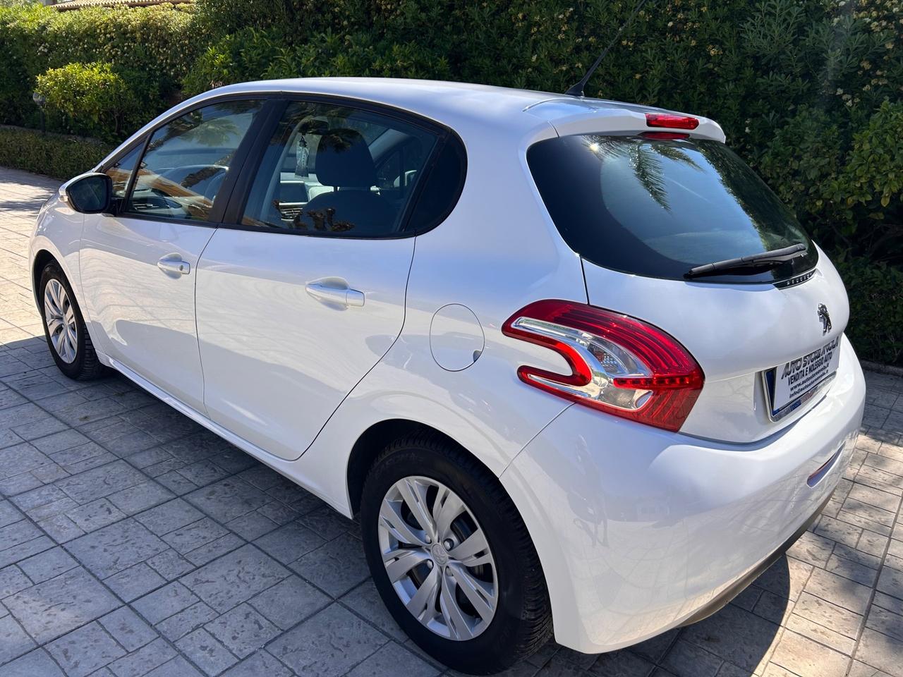 Peugeot 208 1.4 HDi 68 CV 5 porte Access
