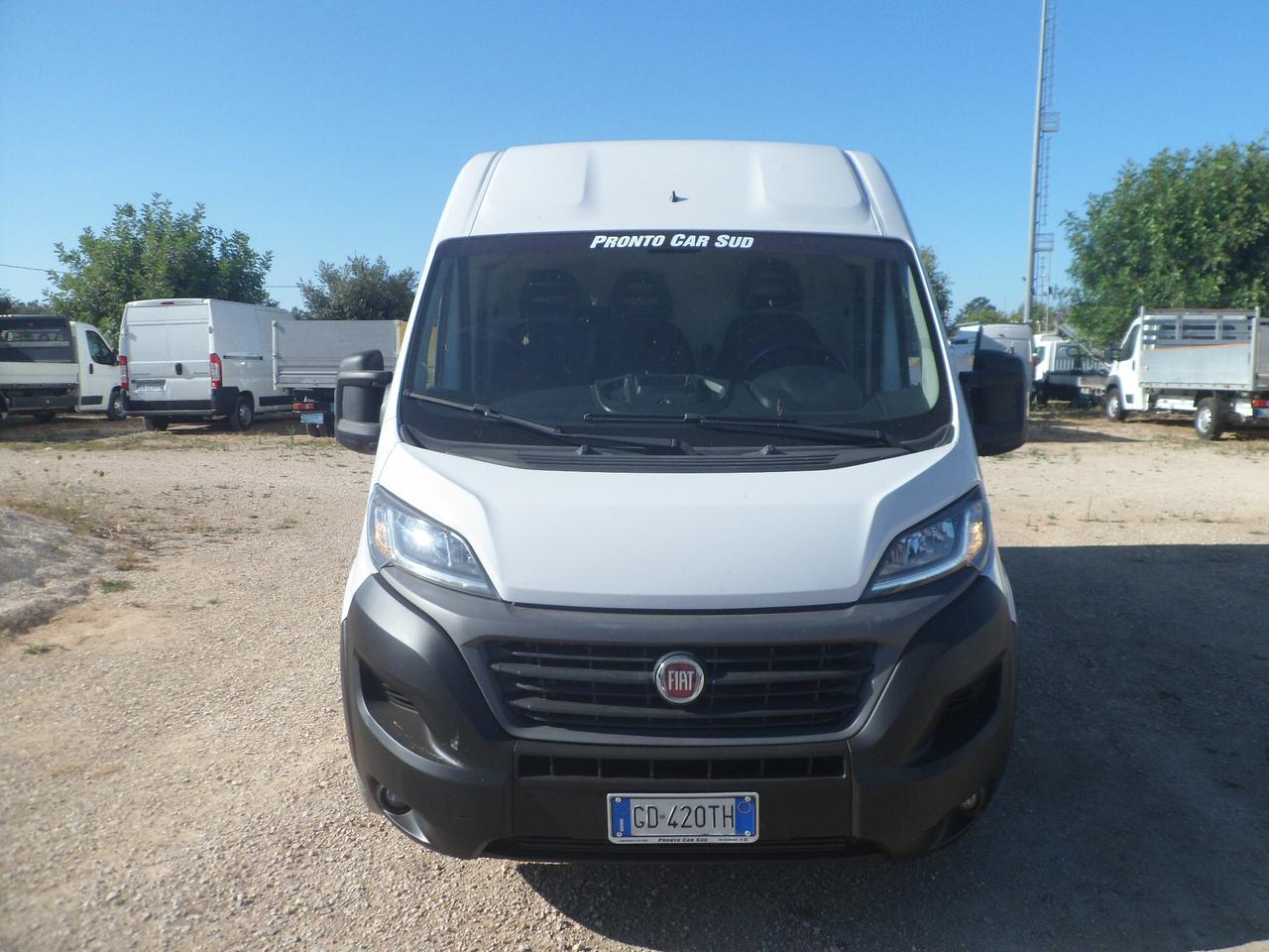 Fiat Ducato furgone medio alto