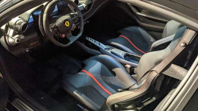 Ferrari F8 Tributo NAVI PDC KAMERA PINZE ROSSE PELLE LIFT SYSTEM