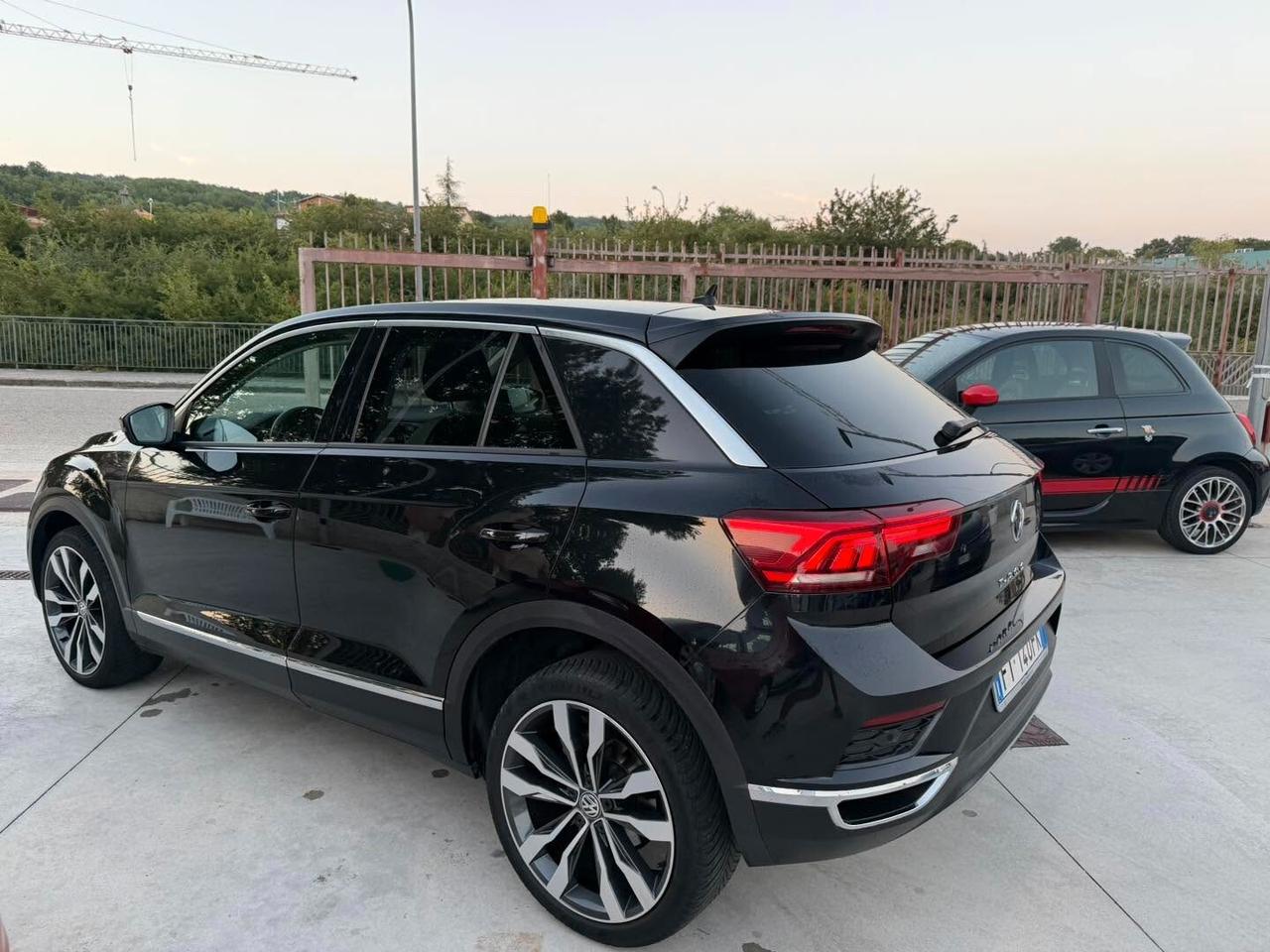 Volkswagen T-Roc 1.6 TDI 116CV 6M FULL OPTIONAL