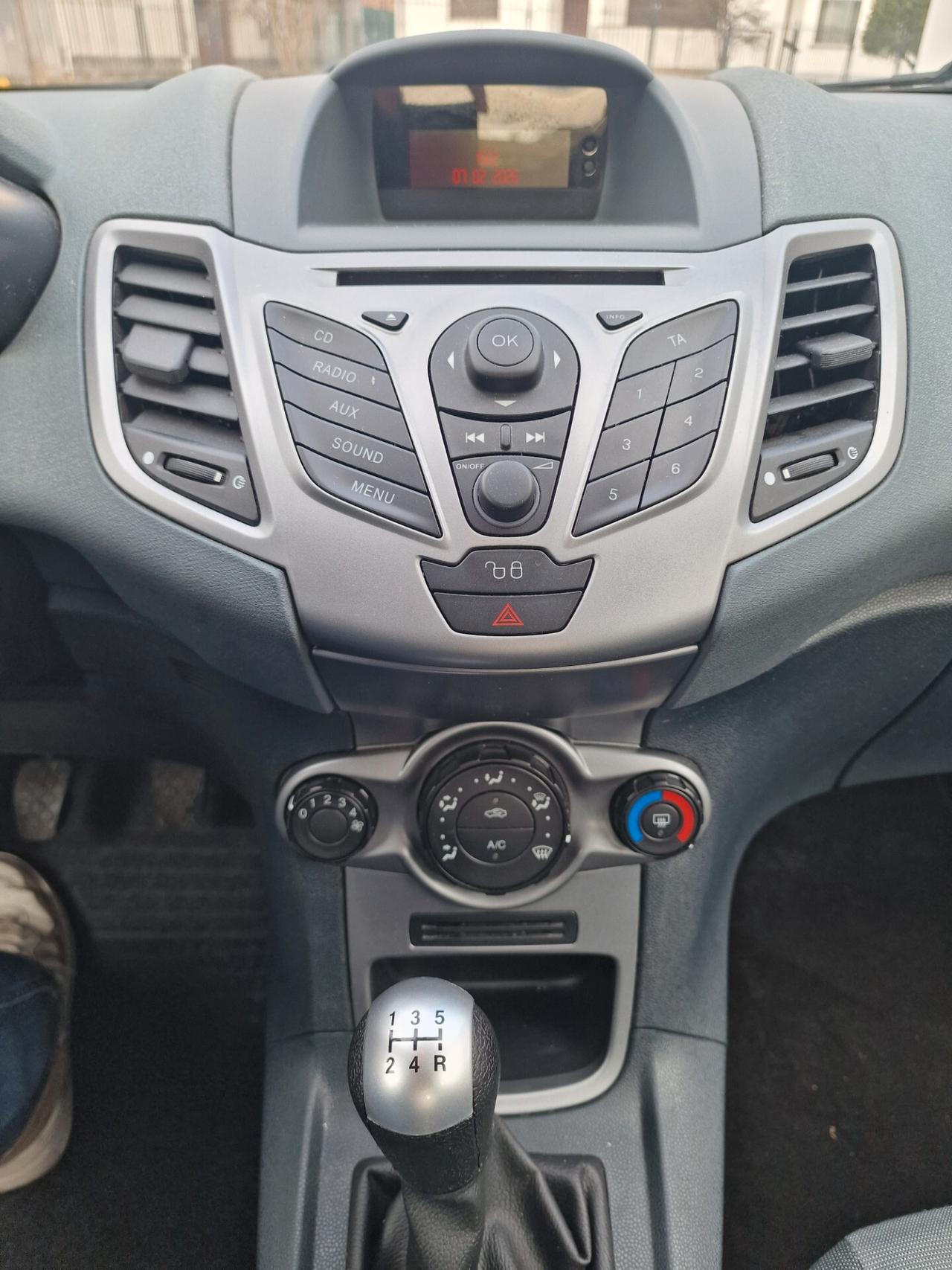 Opel Corsa 1.2 5 porte Sport