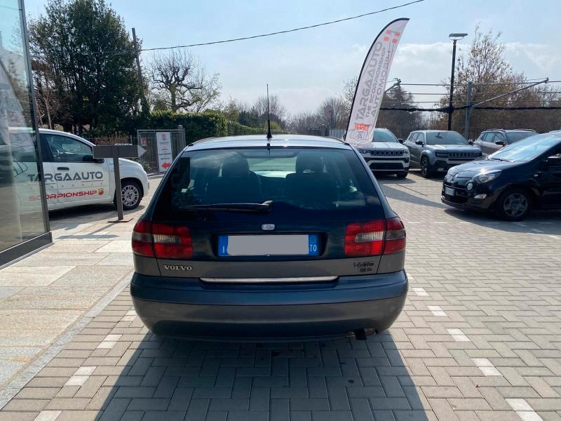 Volvo V40 1.9d 115cv