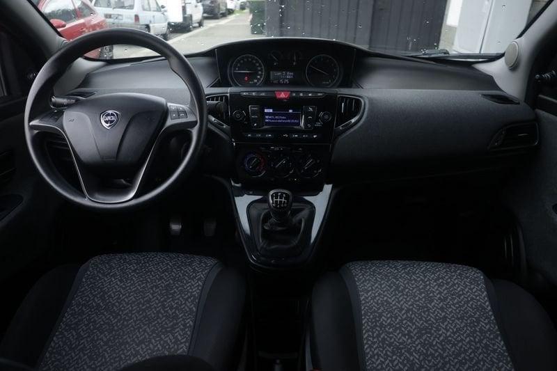 Lancia Ypsilon Lancia Ypsilon 1.0 FireFly 70cv S&S Hybrid SILVER Unicoproprietario