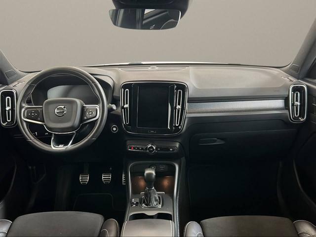 VOLVO XC40 D3 R-design