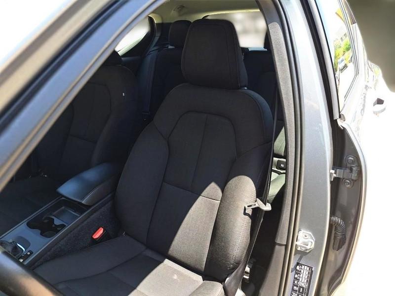 VOLVO XC40 D3 Business