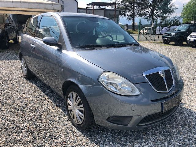 Lancia Ypsilon 1.2 Argento