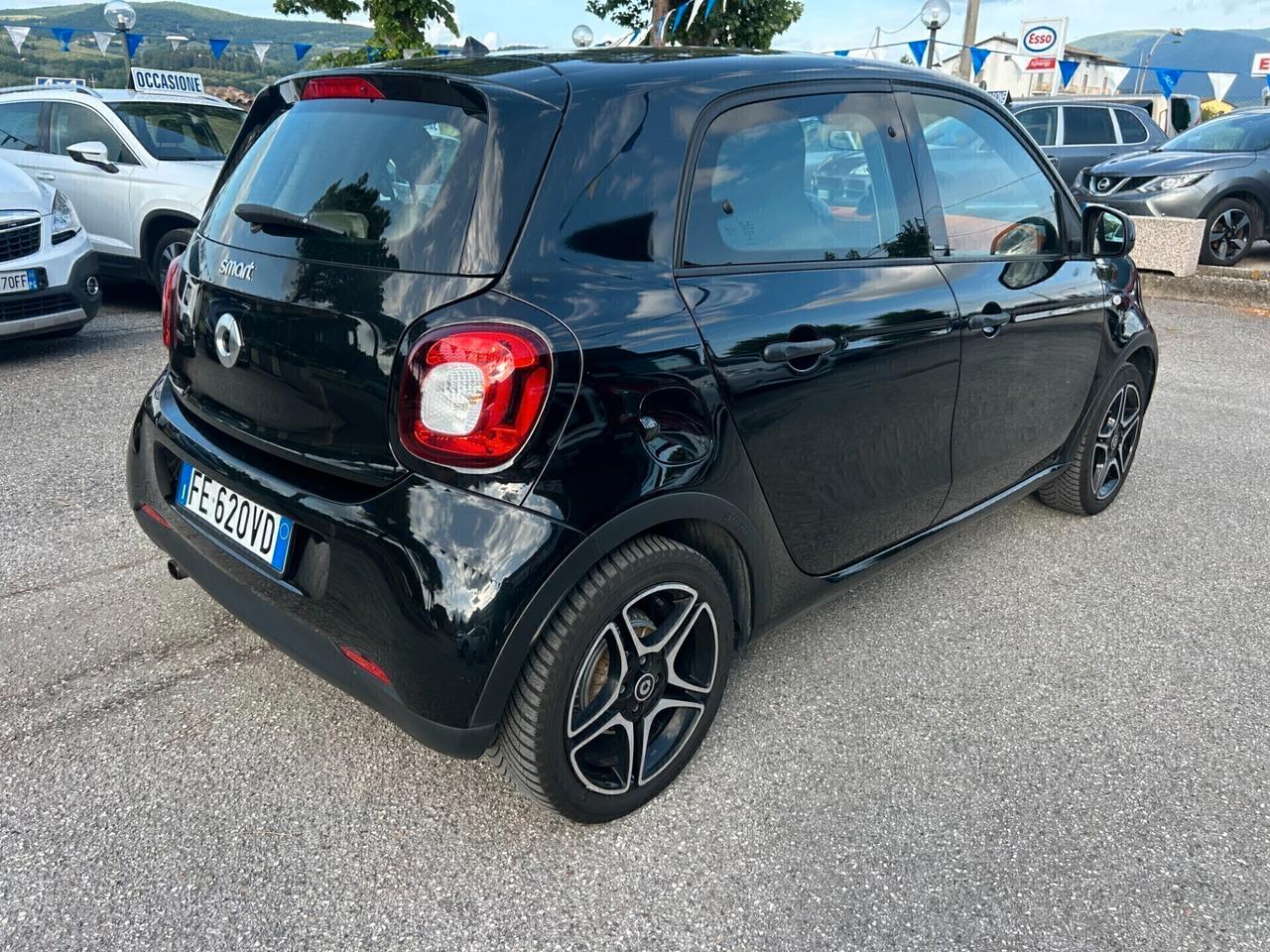 " UNA CHICCA " Smart ForFour 70 1.0 twinamic Passion
