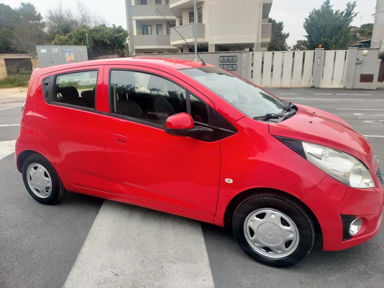 Chevrolet Spark 1.0 GPL Eco Logic Pink Lady Special Edition