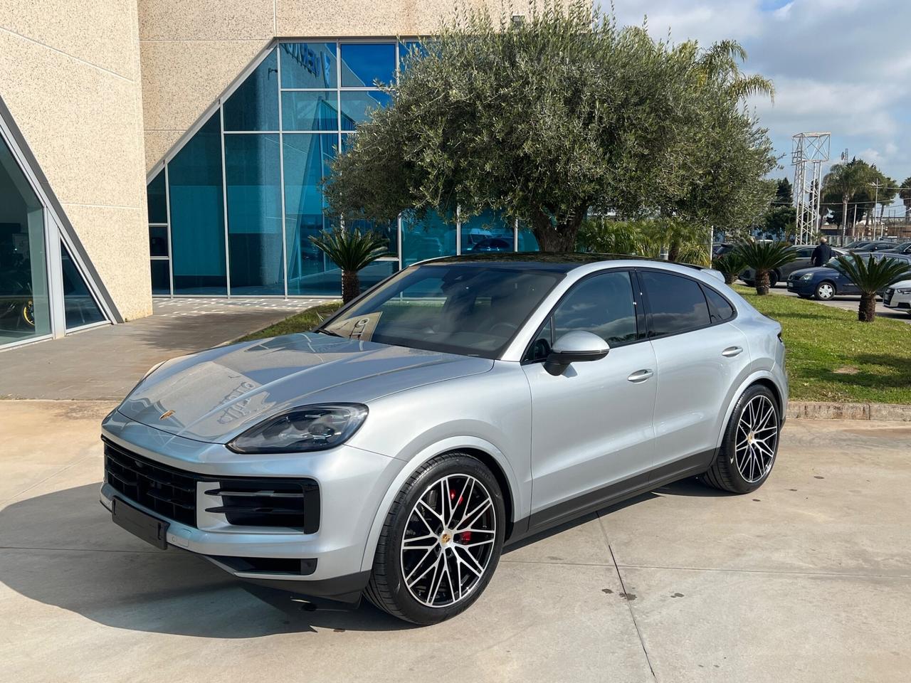 Porsche Cayenne Coupé 4.0 V8 S possibilità noleggio no scoring
