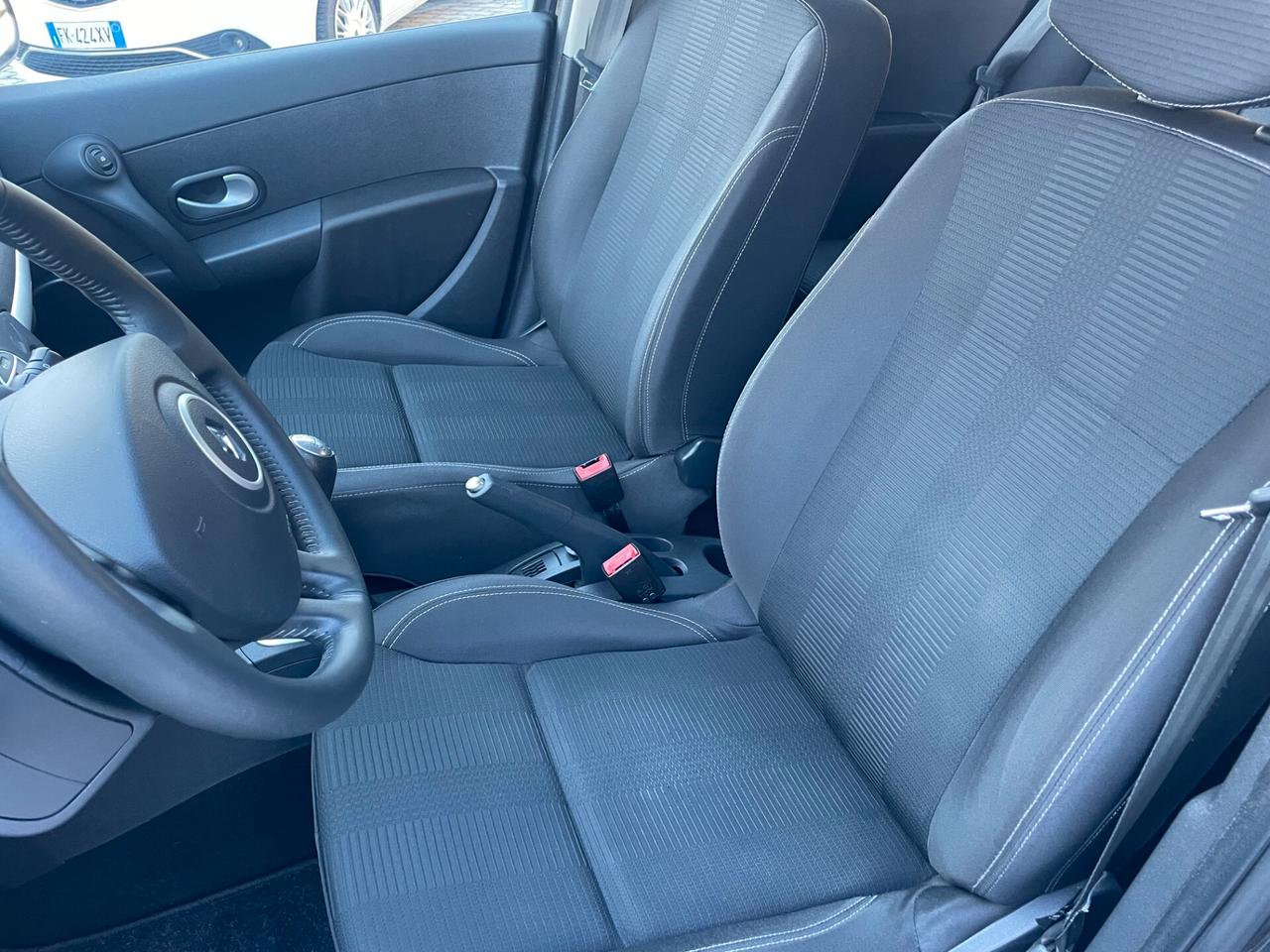 Renault Clio 1.2 16V 5 porte 20th Anniversario NEOPATENTATI