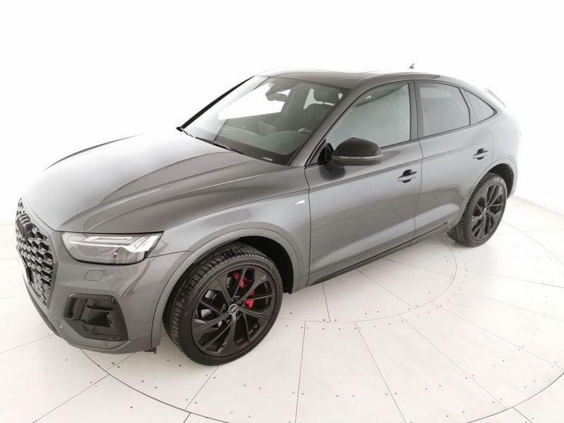 Audi Q5 Sportback 40 2.0 tdi mhev 12V Identity Black quattro s-tronic