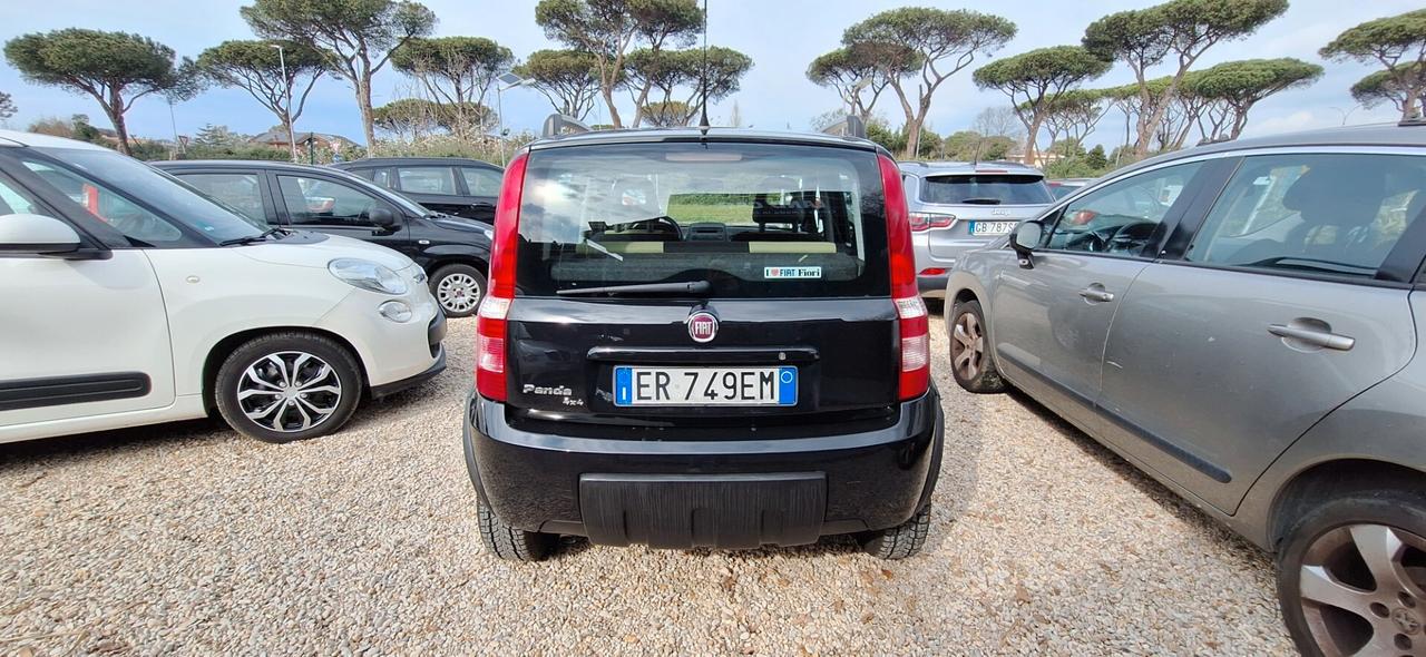 Fiat Panda 1.3 MJT 16V DPF 4x4 Climbing