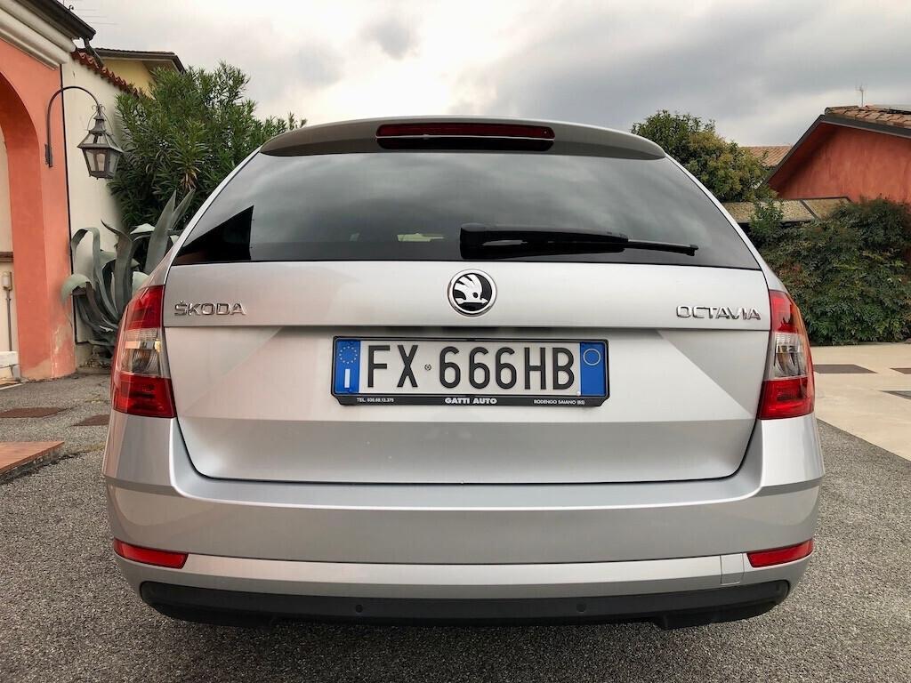 Skoda Octavia 1.6 TDI 115 CV DSG Executive 39000 KM