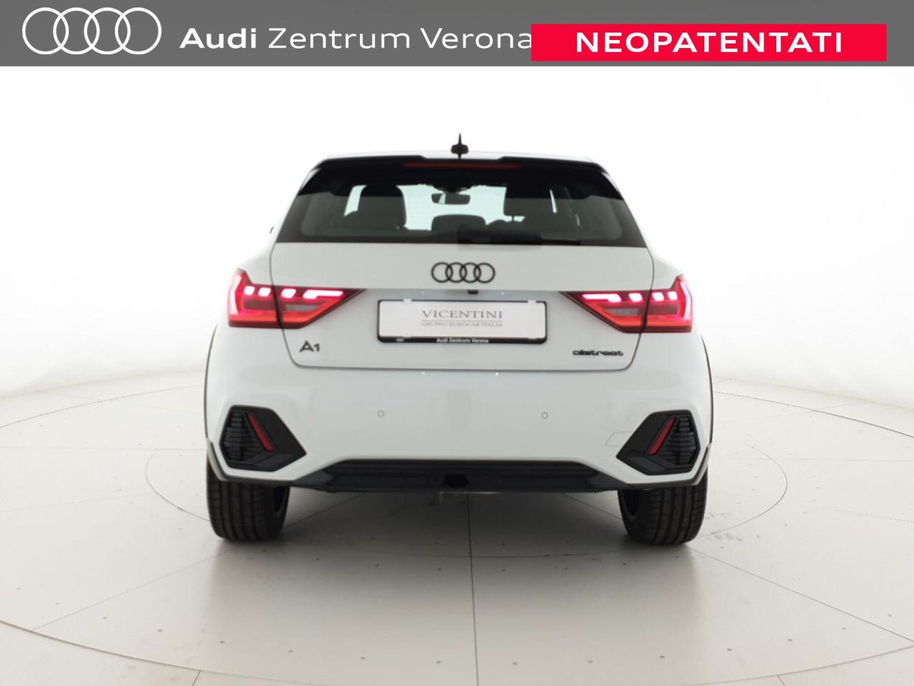 Allstreet 30TFSI 116CV S tronic Identity Contrast
