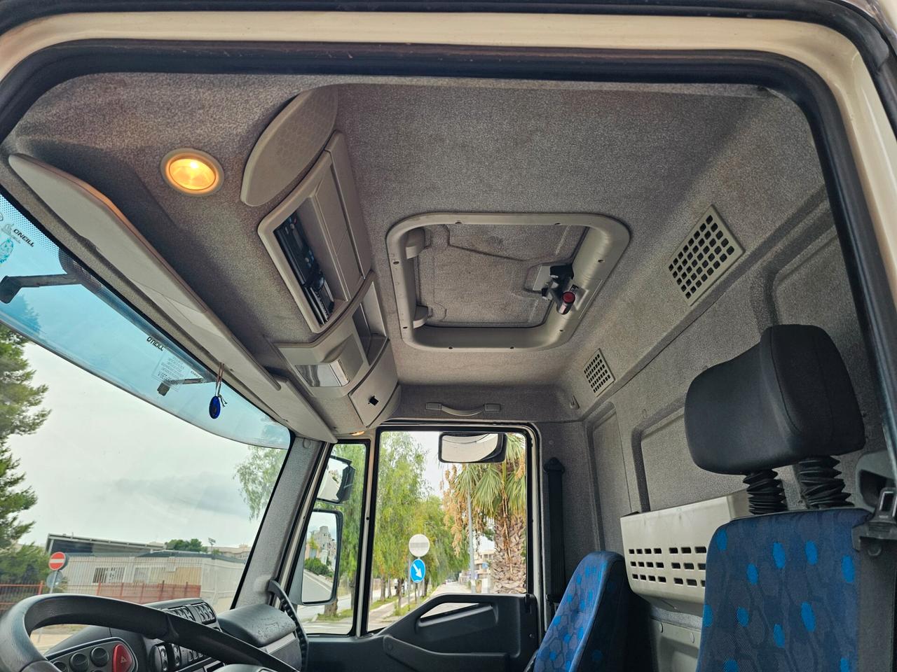 IVECO 75.13 ANNO 2004 TELAIO PII PEDANA