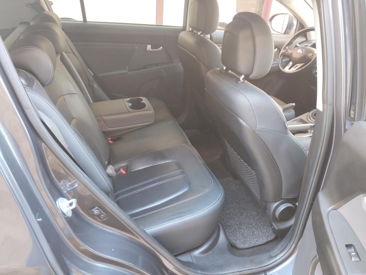 Kia Sportage 1.7 CRDI 2WD high tech . Autocarro N1