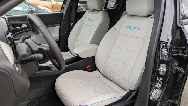 FIAT 600 HYBRID LA PRIMA DCT6 1.2cc 100cv SAFETYPACK