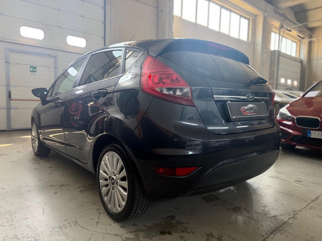 Ford Fiesta 1.2 82 CV 5 porte Titanium NEOPATENTATI